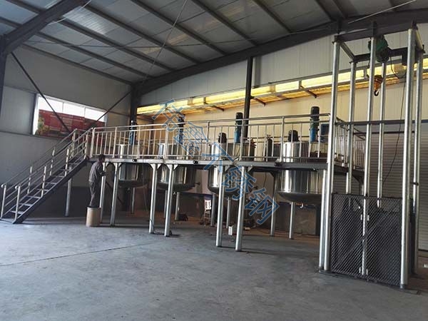 阳谷圣德农资液体水溶肥生产设备现场